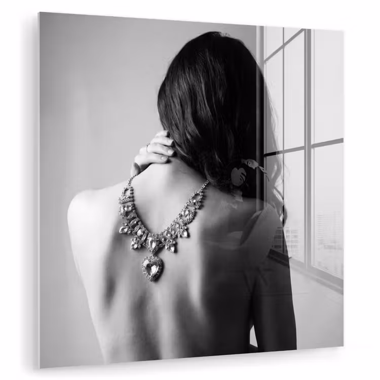 Glas schilderij - Vrouw - Ketting - Fashion - Zwart - Wit — 1