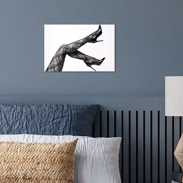 Poster - Benen - Kant - Hakken - Zwart - Wit - Uitdagend — 3
