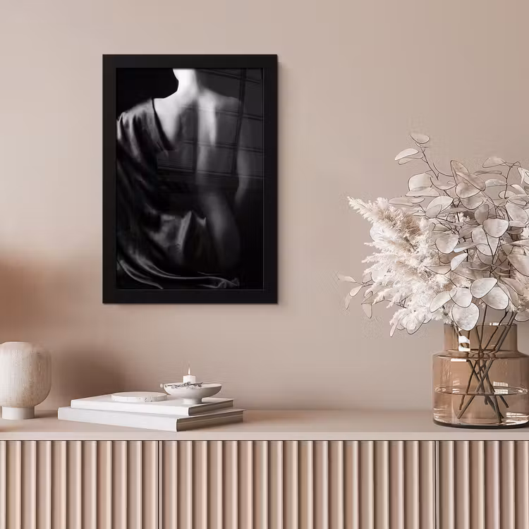 Poster met lijst - Schouder - Zijde - Rug - Zwart - Wit - Elegant — 5