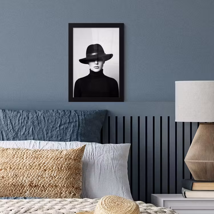 Poster met lijst - Vrouw - Schaduw - Zwart - Wit - Mysterieus — 3