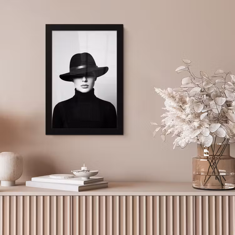 Poster met lijst - Vrouw - Schaduw - Zwart - Wit - Mysterieus — 5