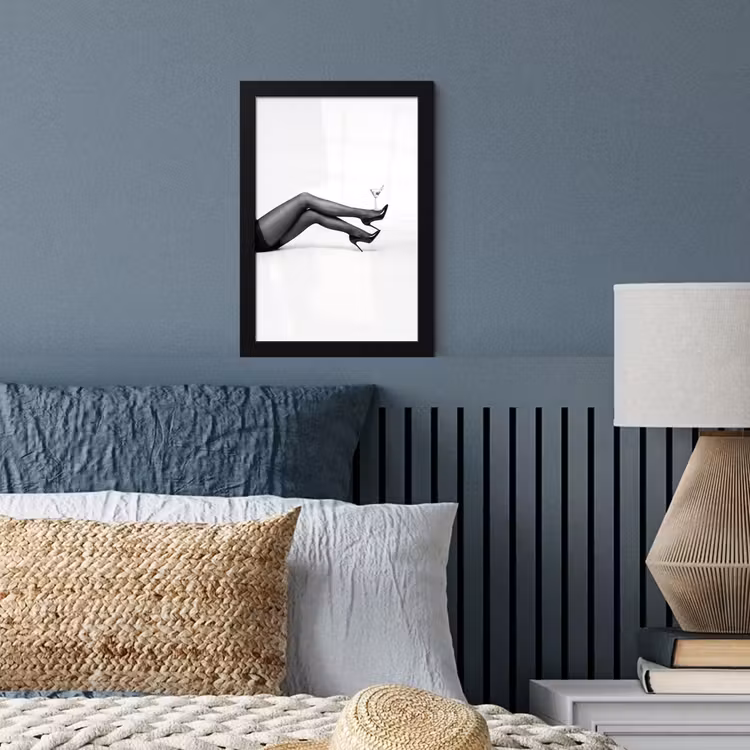 Poster met lijst - Benen - Hakken - Glas - Zwart - Wit - Speels — 3