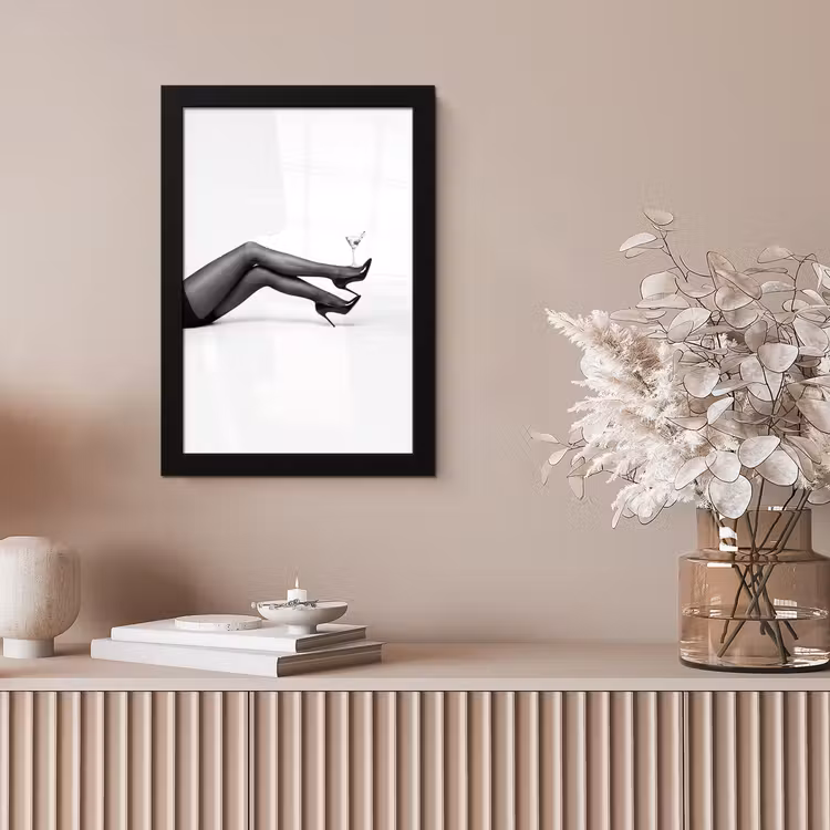 Poster met lijst - Benen - Hakken - Glas - Zwart - Wit - Speels — 5