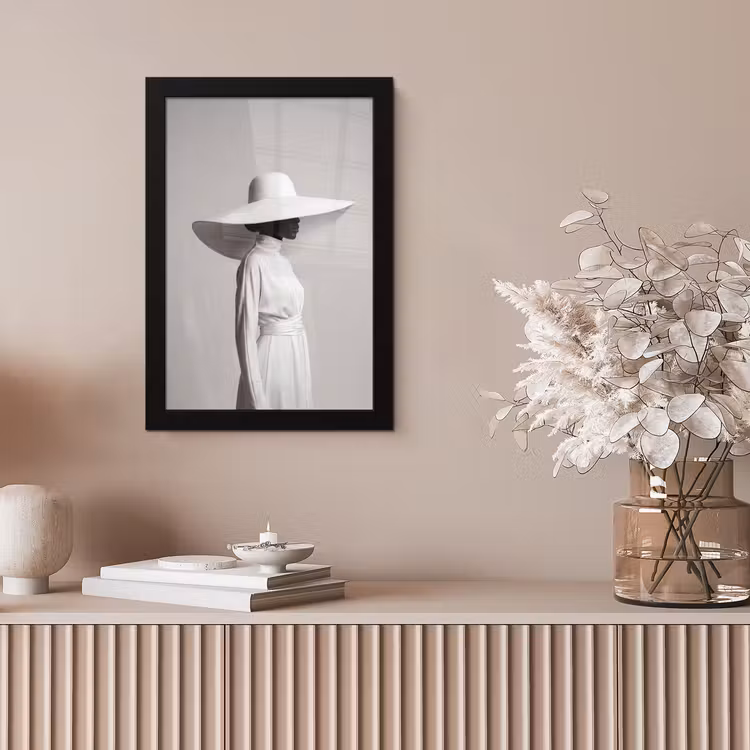 Poster met lijst - Vrouw - Profiel - Hoed - Zwart - Wit - Minimalistisch — 5