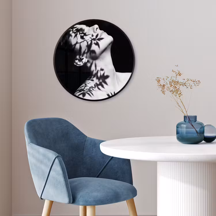 Ronde fotolijst - Gezicht - Schaduw - Bladeren - Zwart - Wit - Intiem — 4