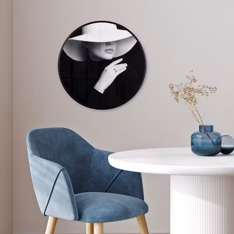 Ronde fotolijst - Vrouw - Hoed - Hand - Zwart - Wit - Klassiek — 4