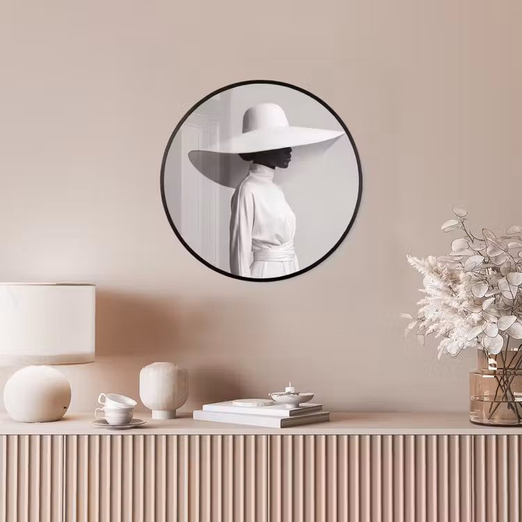 Ronde fotolijst - Vrouw - Profiel - Hoed - Zwart - Wit - Minimalistisch — 5