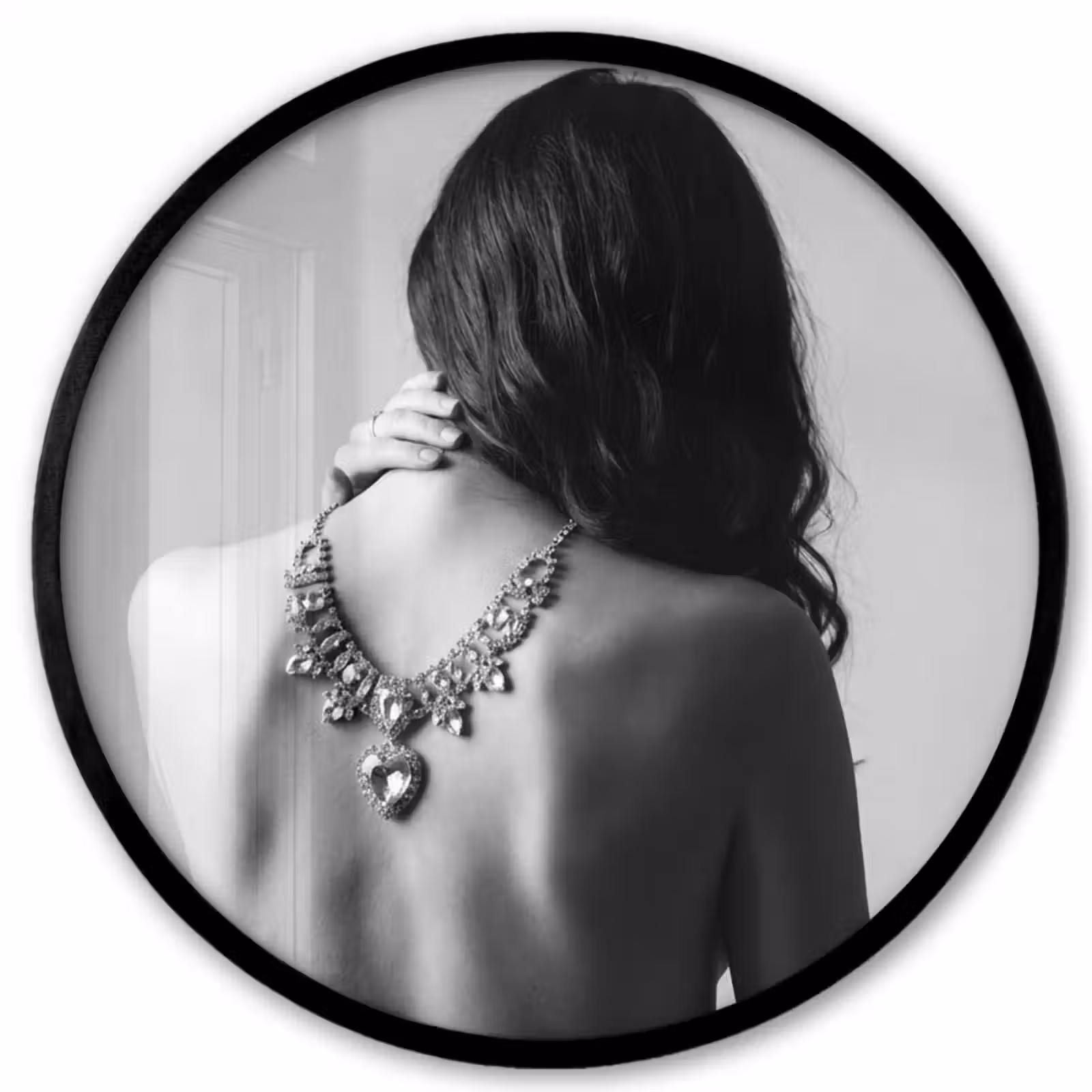 Ronde fotolijst - Vrouw - Ketting - Fashion - Zwart - Wit — 1