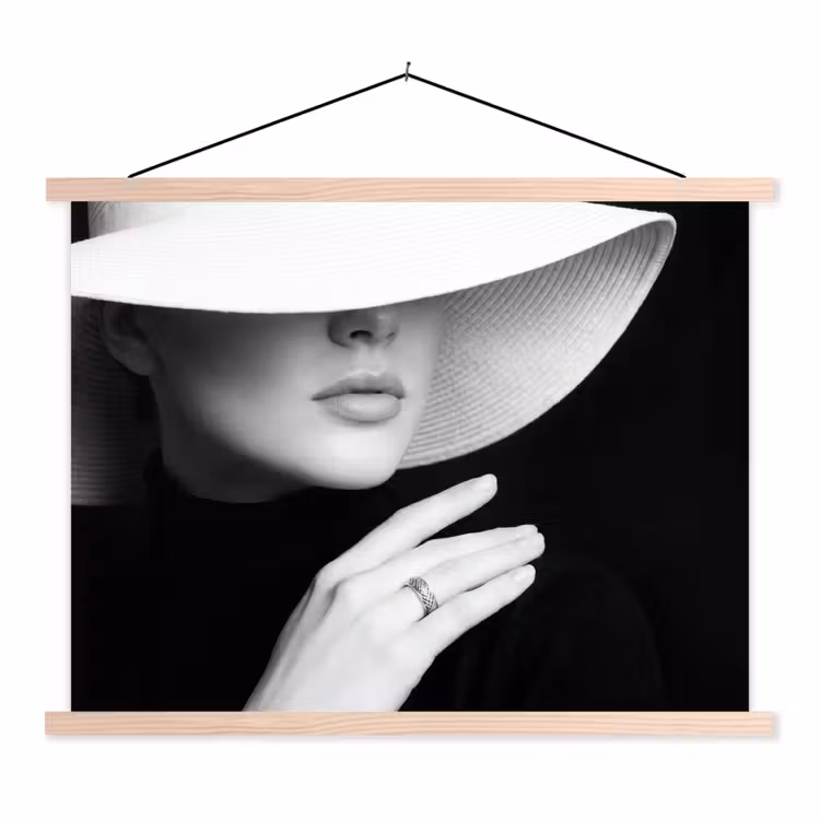 Schoolplaat - Vrouw - Hoed - Hand - Zwart - Wit - Klassiek — 1