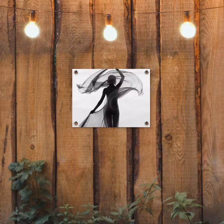 Tuinposter - Vrouw - Sluier - Portret - Zwart - Wit - Artistiek — 2