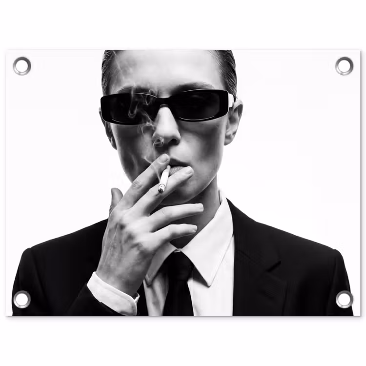 Tuinposter - Portret - Pak - Roken - Zwart - Wit - Stoer — 1