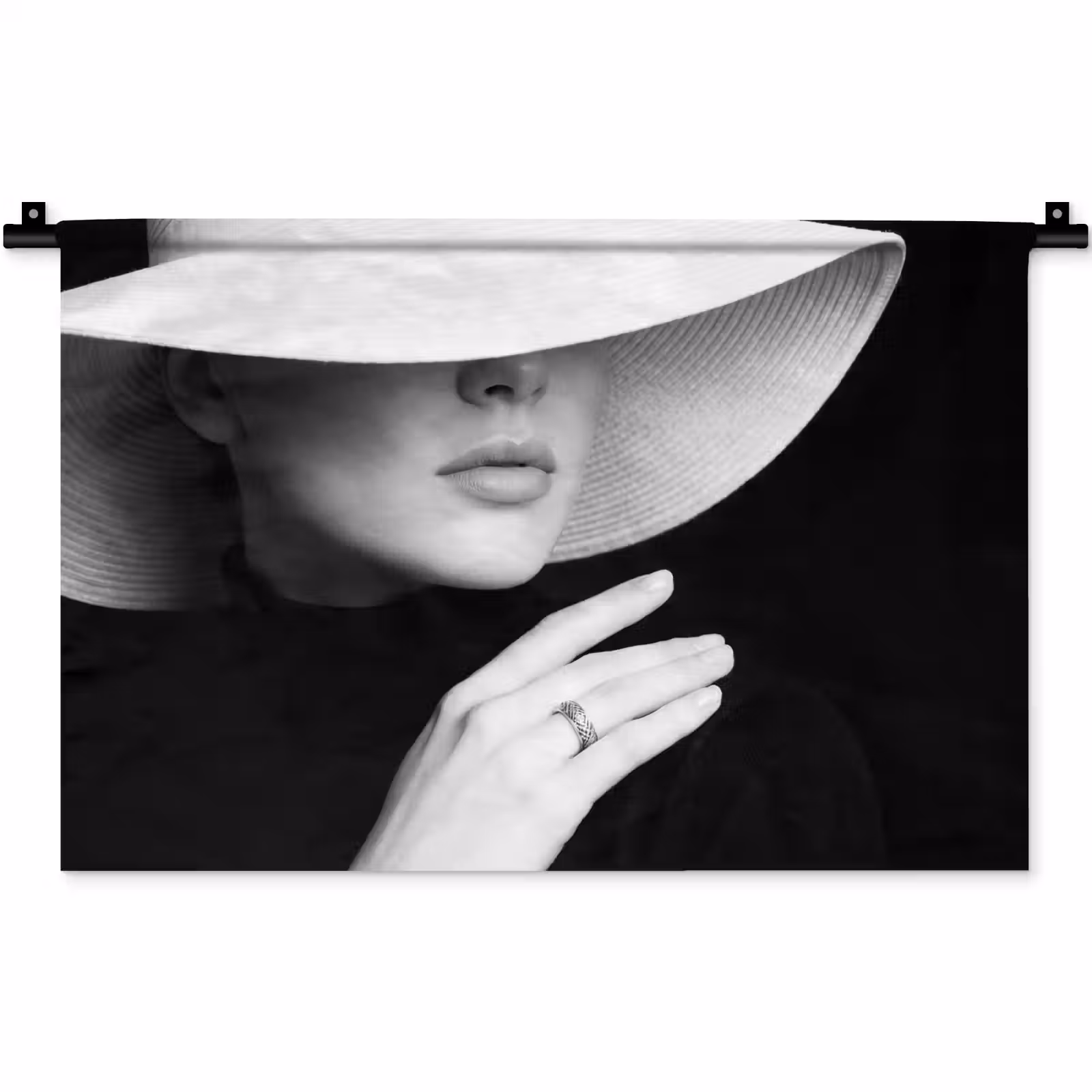 Wandkleed - Vrouw - Hoed - Hand - Zwart - Wit - Klassiek — 1