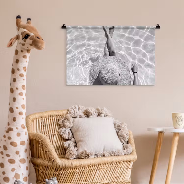 Wandkleed - Zwembad - Hoed - Water - Zwart - Wit - Zomers — 5