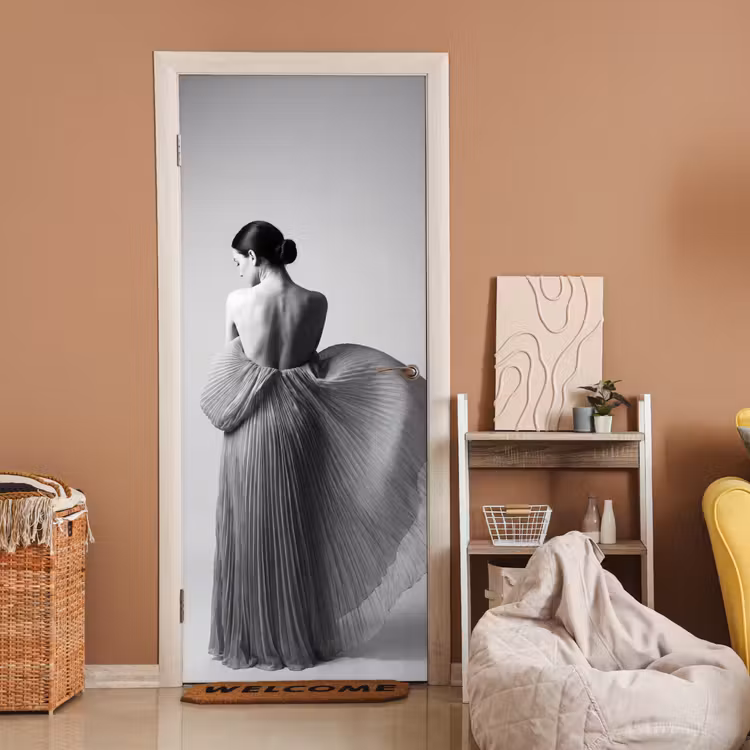 Deursticker - Vrouw - Rug - Textuur - Zwart - Wit - Elegant — 2