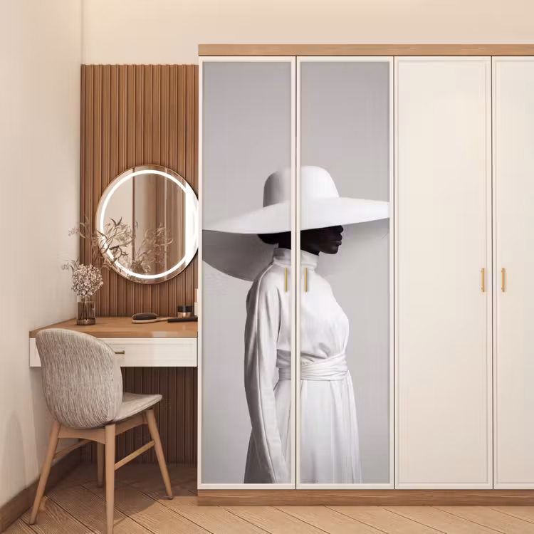 Deursticker - Vrouw - Profiel - Hoed - Zwart - Wit - Minimalistisch — 5