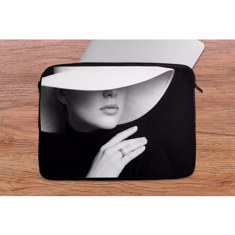 Laptophoes - Vrouw - Hoed - Hand - Zwart - Wit - Klassiek — 2