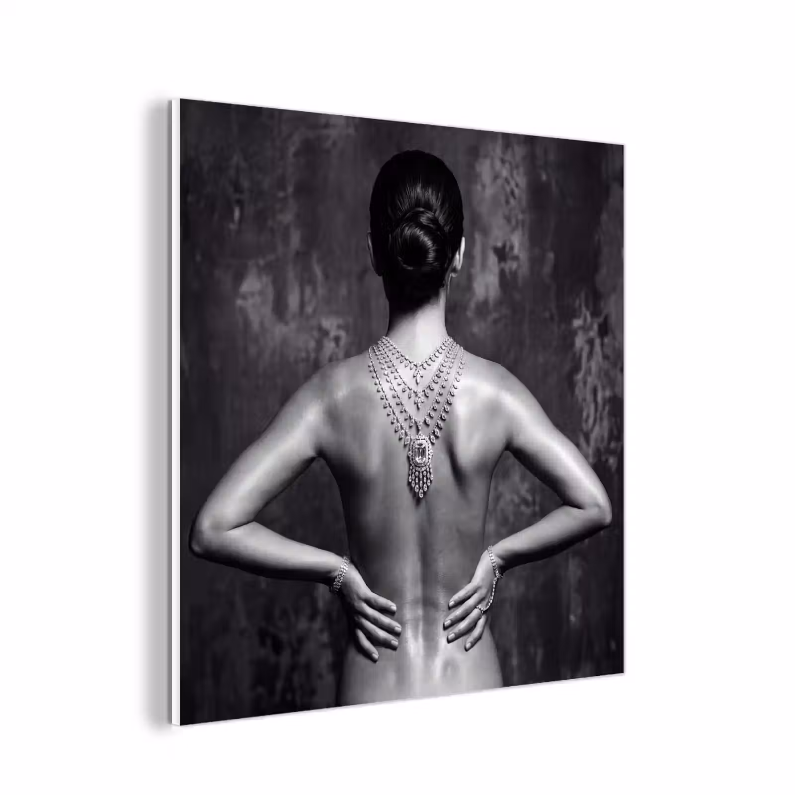 Forex - Rug - Ketting - Portret - Zwart - Wit - Glamour — 1