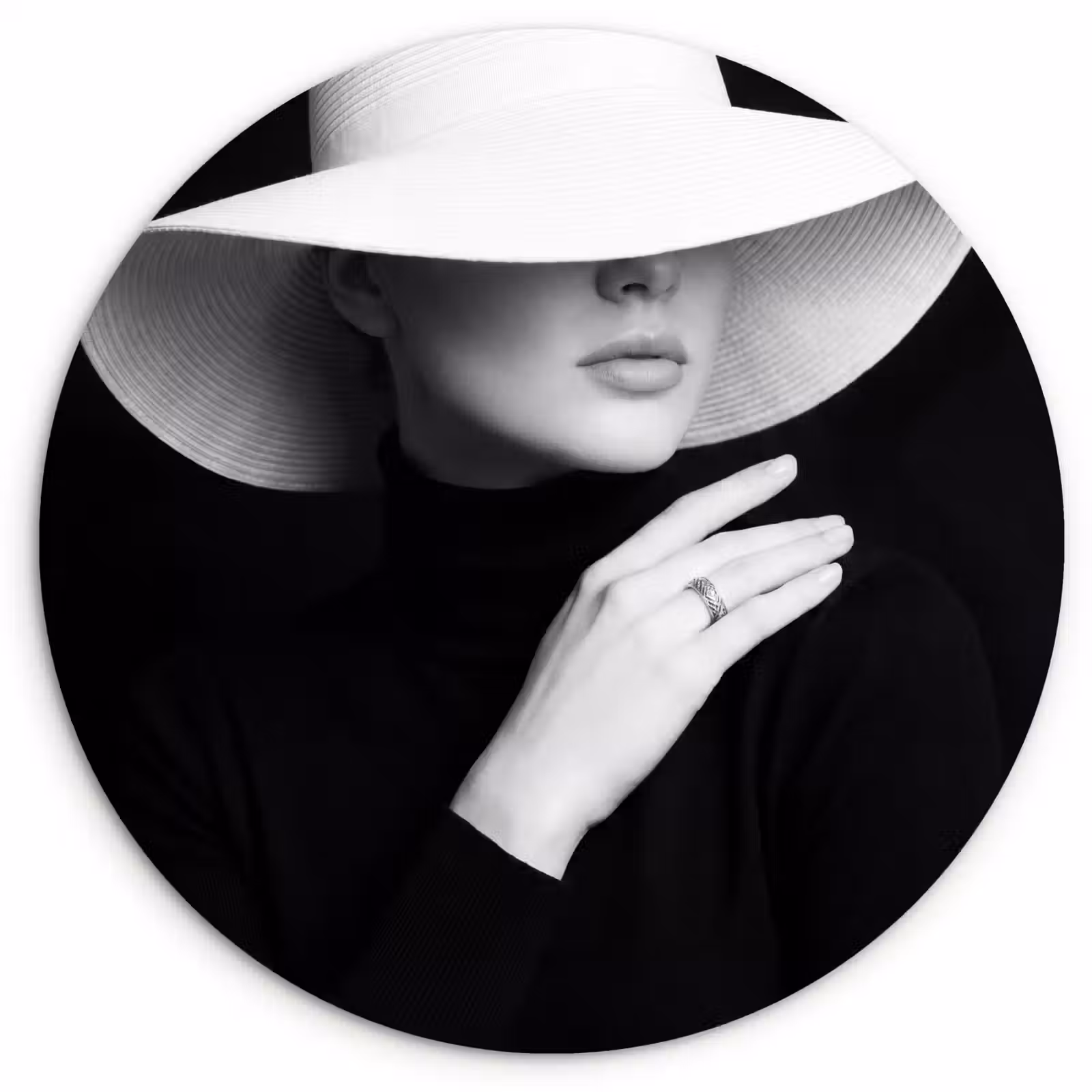 Muurcirkel - Vrouw - Hoed - Hand - Zwart - Wit - Klassiek — 1