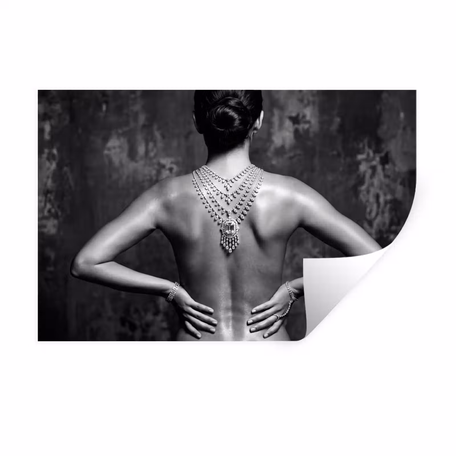 Muursticker - Rug - Ketting - Portret - Zwart - Wit - Glamour — 1