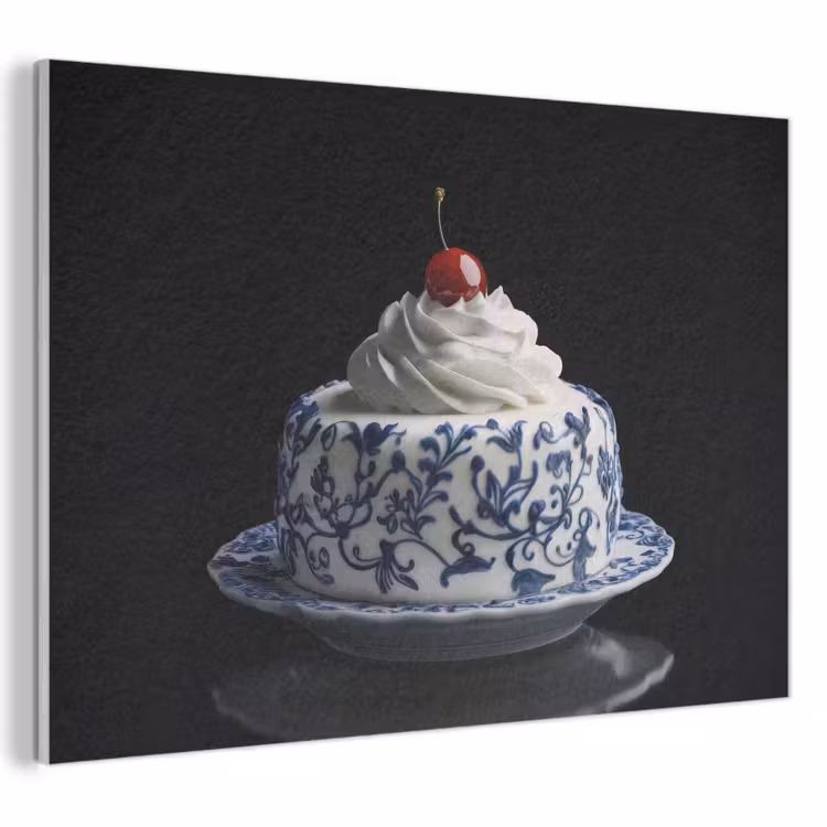 Akoestisch schilderij - Taart - Slagroom - Kers - Bord - Delfts blauw