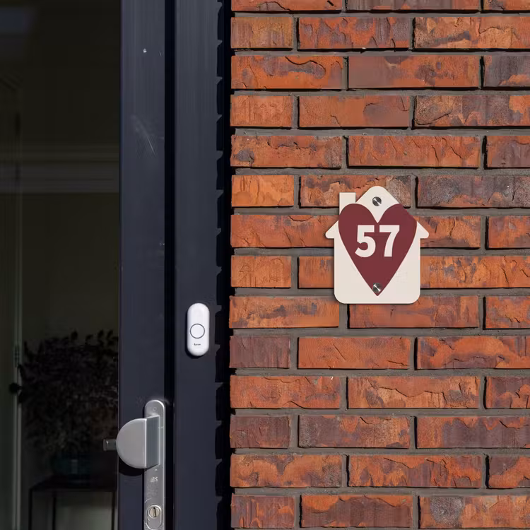 Naambordje voordeur - Huisjesvorm - Rood hart - Traditioneel — 3