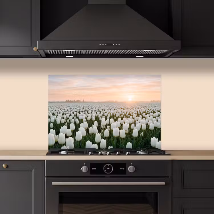 Spatscherm keuken - Tulpen - Landschap - Wit — 2