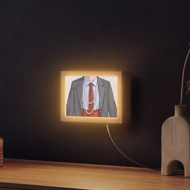 Lightbox - Wandlamp - Kleding - Strik - Parels - Klassiek - Mode — 2