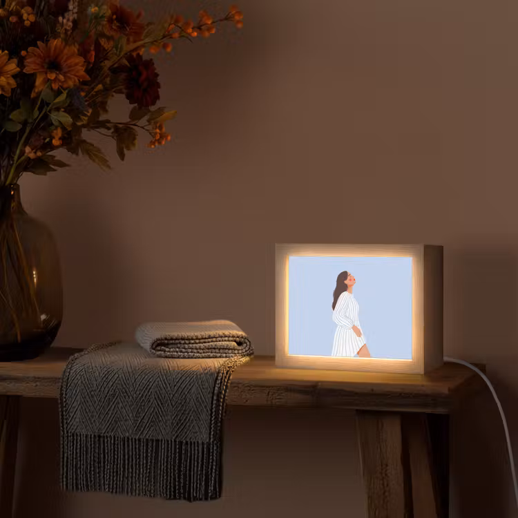 Lightbox - Wandlamp - Vrouw - Profiel - Rust - Modern - Illustratie — 5