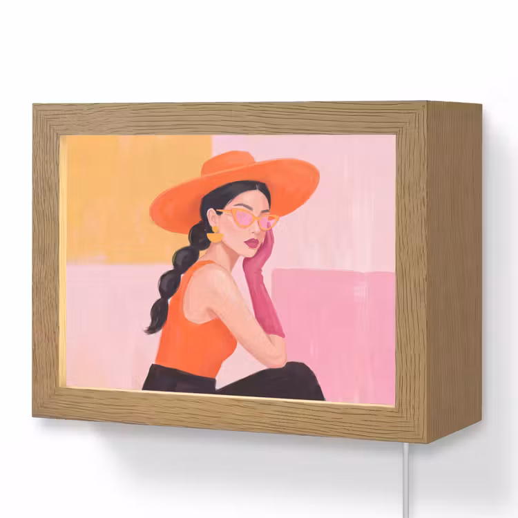 Lightbox - Wandlamp - Vrouw - Hoed - Mode - Modern - Oranje — 1