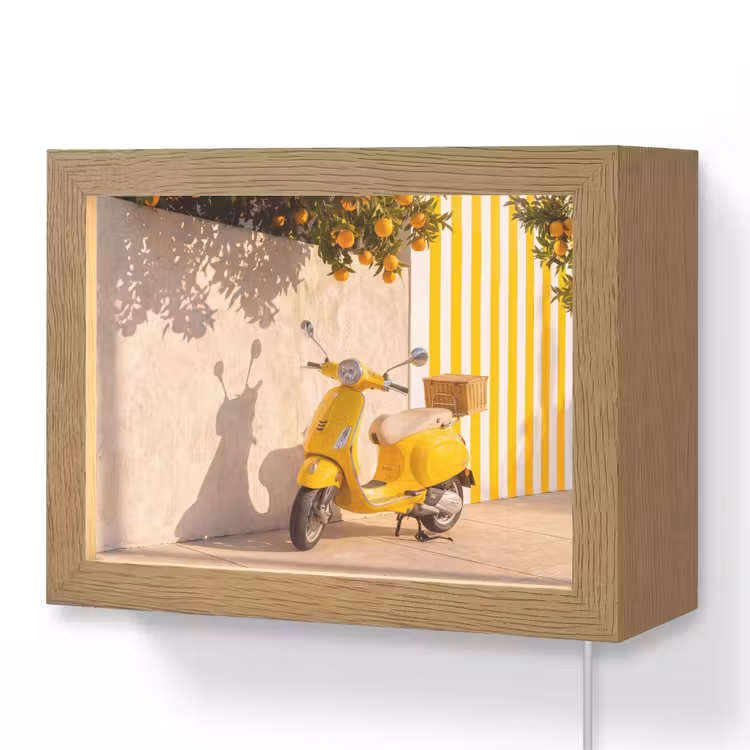 Lightbox - Wandlamp - Scooter - Natuur - Zomer - Geel - Mediterraan — 1