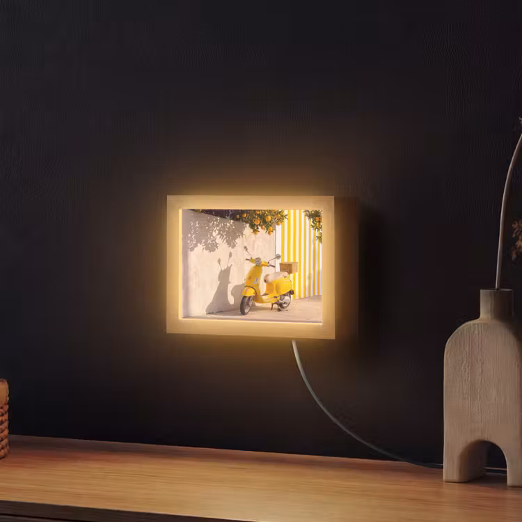 Lightbox - Wandlamp - Scooter - Natuur - Zomer - Geel - Mediterraan — 2