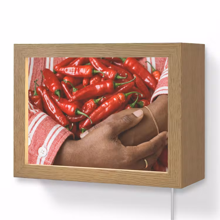 Lightbox - Wandlamp - Chilipepers - Rood - Handen — 1