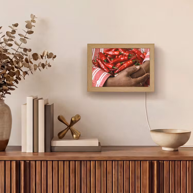 Lightbox - Wandlamp - Chilipepers - Rood - Handen — 4