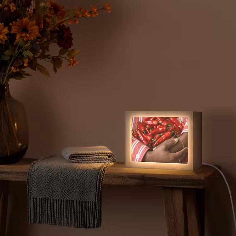 Lightbox - Wandlamp - Chilipepers - Rood - Handen — 5