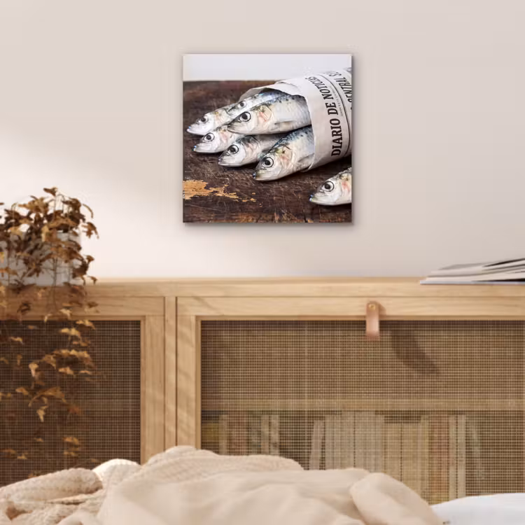 Aluminium schilderij - Sardientje - krant - snijplank — 4