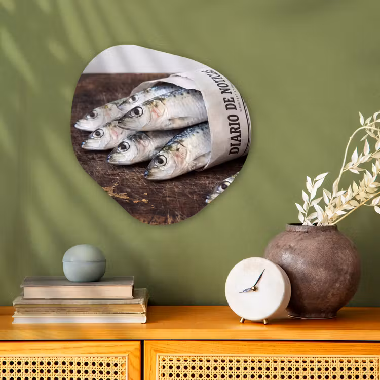 Organisch schilderij - Forex - Sardientje - krant - snijplank — 2