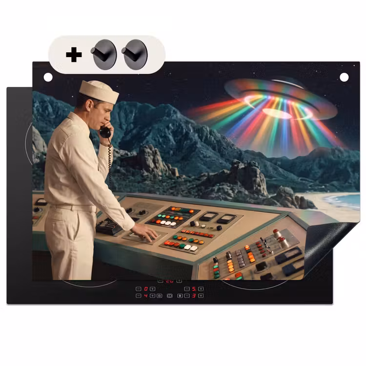 Inductie beschermer en spatscherm (2in1) - Man - Controlekamer - Strand — 1