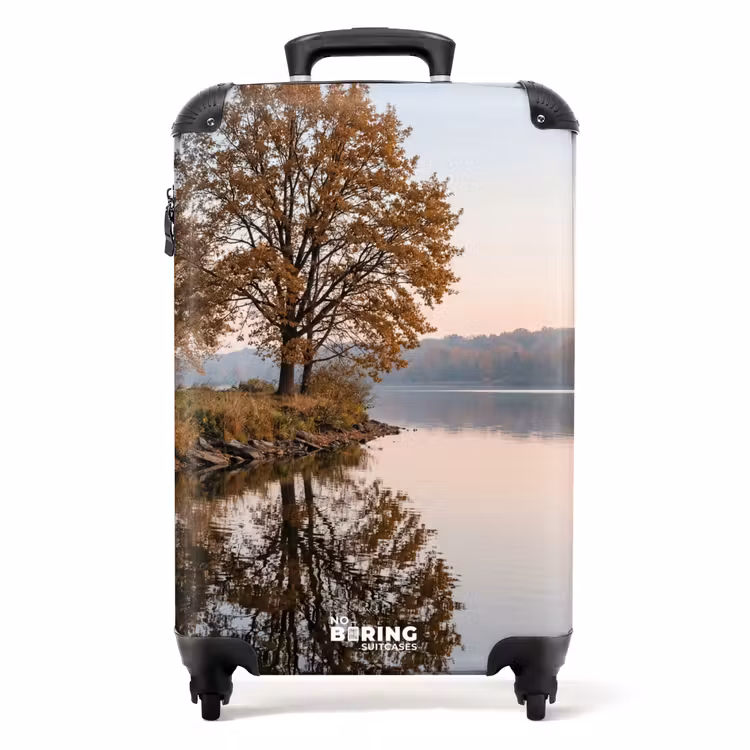 Koffer - Bomen - Reflectie - Water - Zonsopgang - Serene — 1