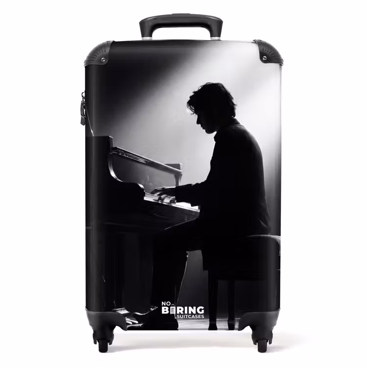 Koffer - Persoon - Piano - Muziek - Zwart-wit - Podium — 1