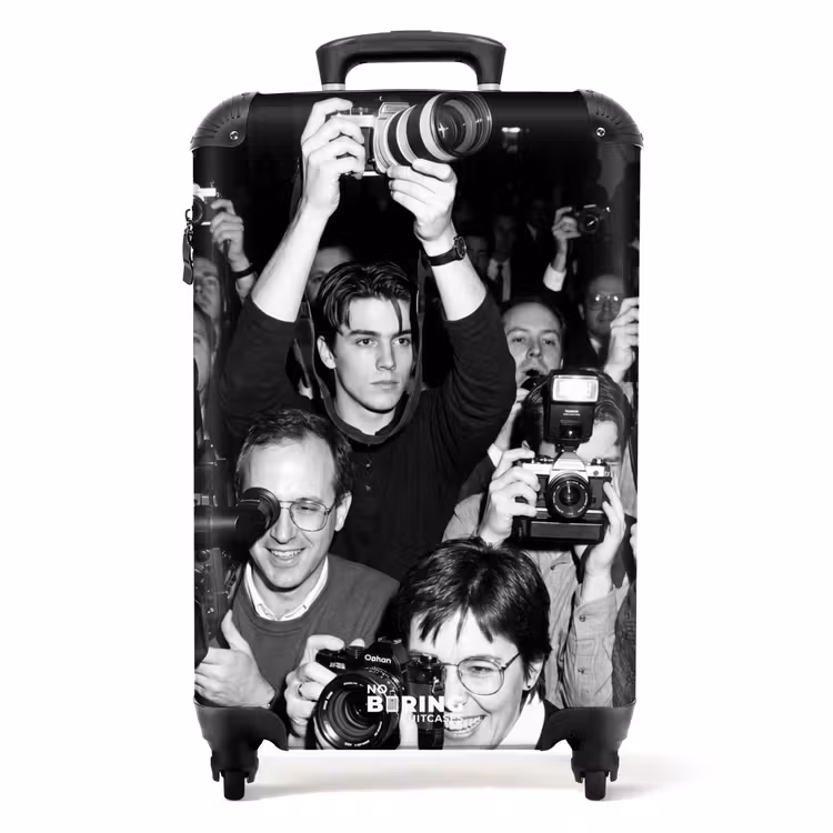 Koffer - Fotografen - Menigte - Flitsers - Journalistiek — 1