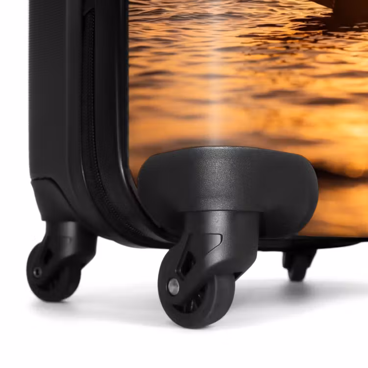 Koffer - Persoon - Surfen - Zonsondergang - Zee - Oranje — 6