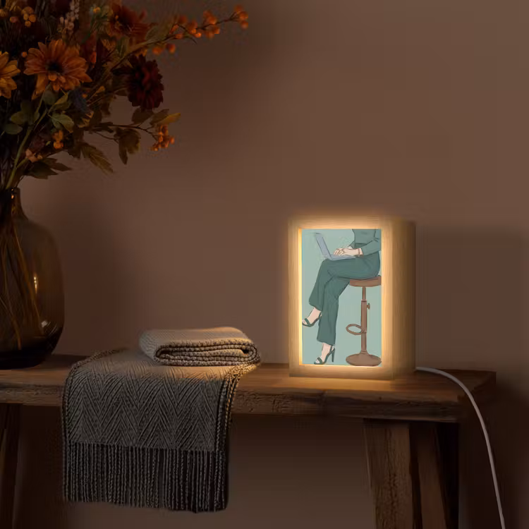 Gepersonaliseerde Lightbox - Vrouw - Laptop - Zittend - Illustratie - Groen — 3