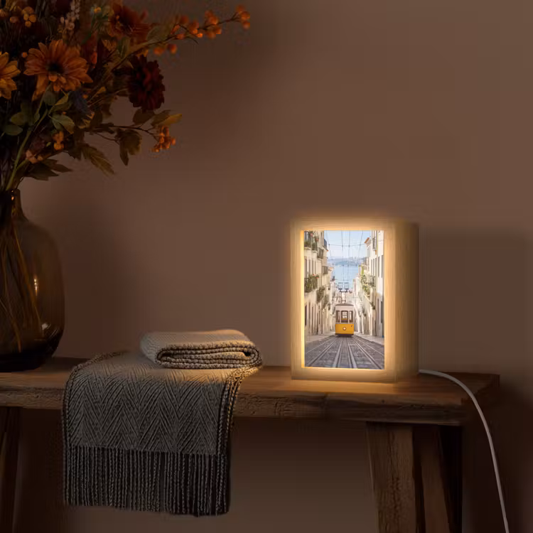Gepersonaliseerde Lightbox - Tram - Straat - Stad - Architectuur - Geel — 3
