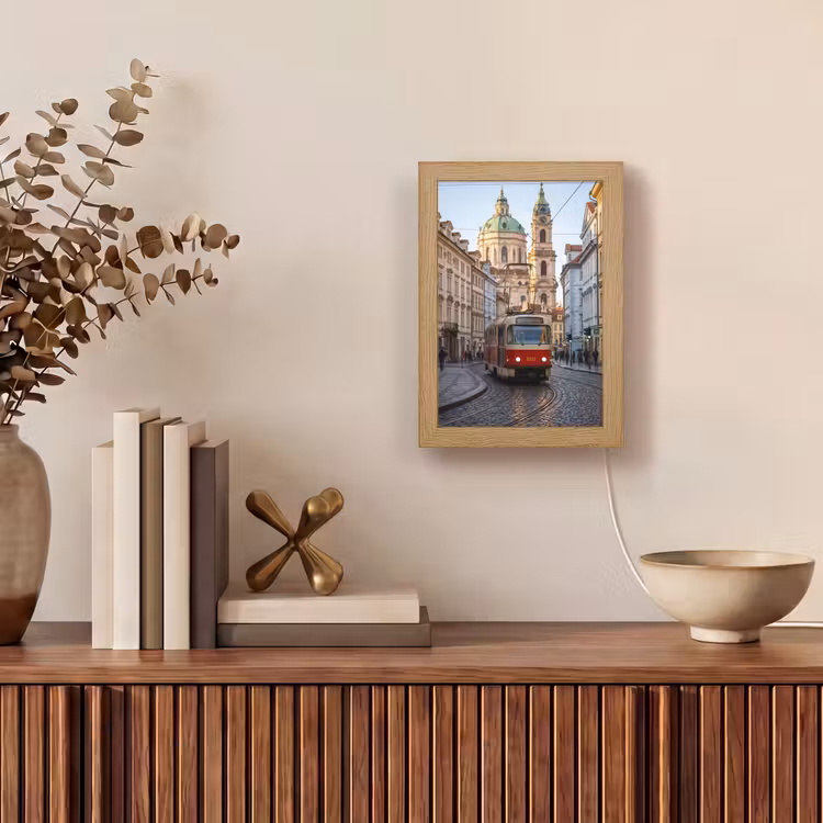 Gepersonaliseerde Lightbox - Tram - Straat - Stadsgezicht - Klassiek - Rood — 4