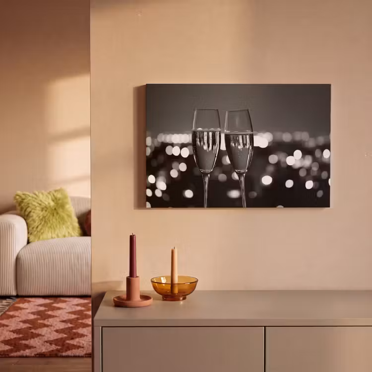 Canvas schilderij - Bubbels - Proosten - Champagneglazen - Stadslichten — 2