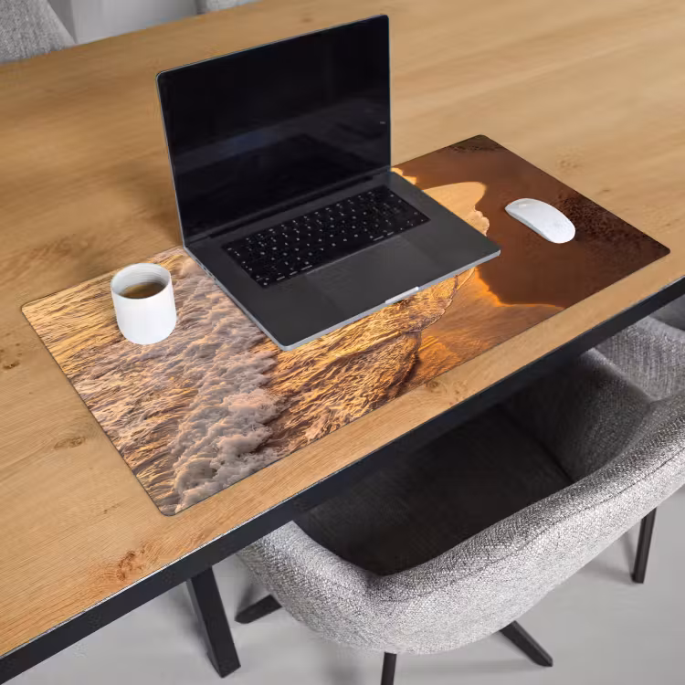 Bureau onderlegger - Surfer - Strand - Zonsondergang - Oceaan - Goud — 3