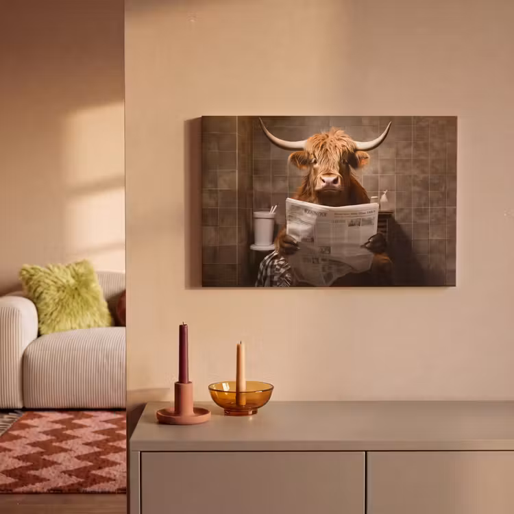 Canvas schilderij - Schotse hooglander - Krant - Toilet — 2