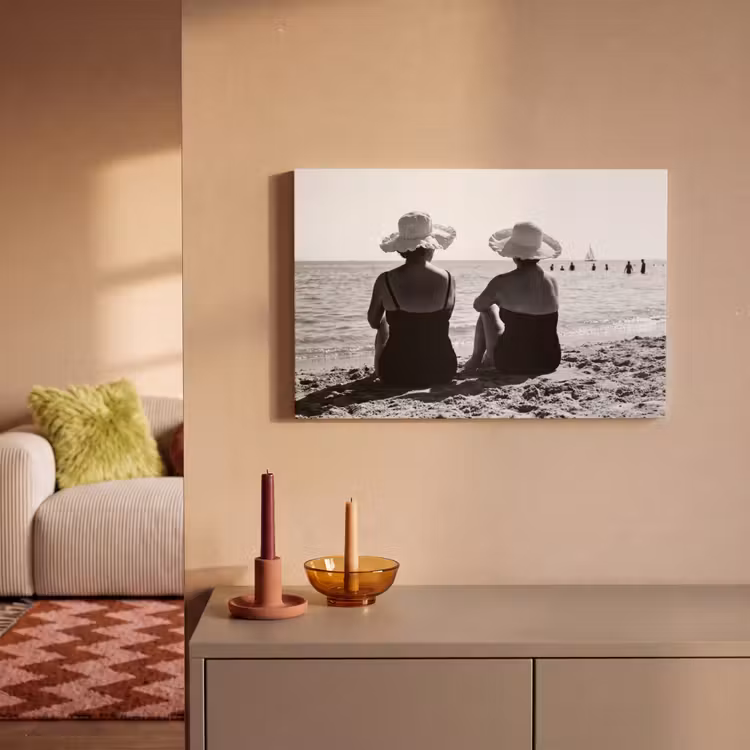 Canvas schilderij - Vrouwen - Zonnehoed - Strand - Zwart - Wit — 2