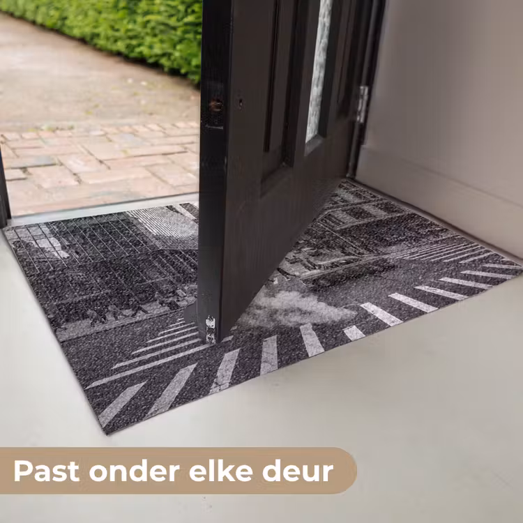 Deurmat - Stad - Straat - Gebouwen - Verkeer - Zwart-wit — 7