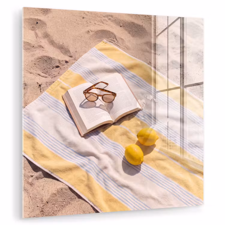 Glas schilderij - Boek - Zonnebril - Strand - Zomer - Geel — 1